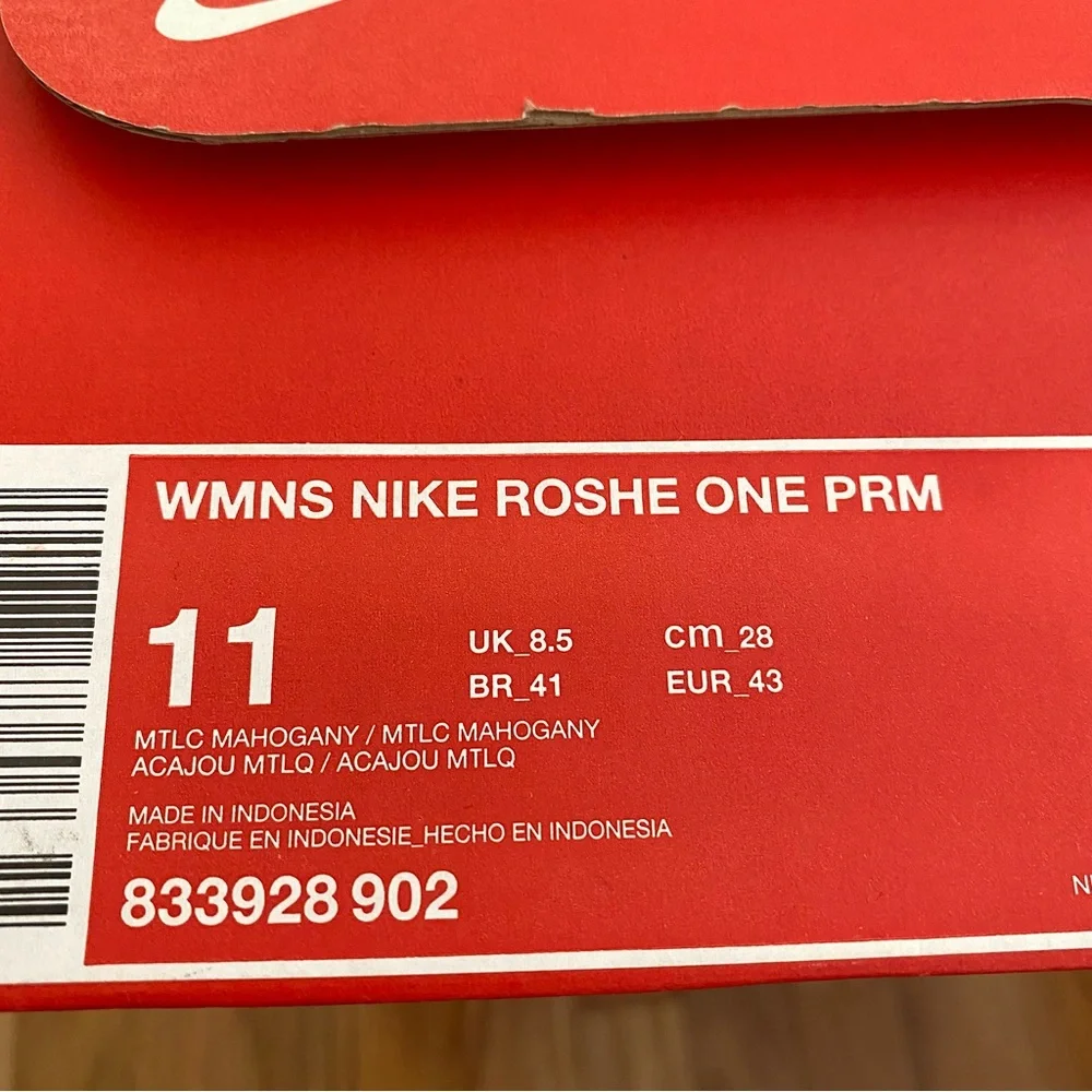 Nike Roshe One PRM Women’s Sneakers